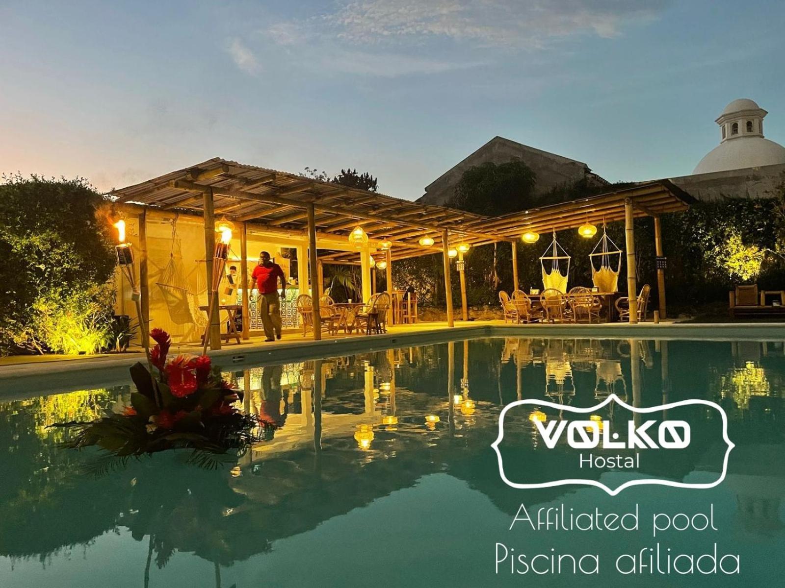 Volko Party Hostel Antigua Eksteriør bilde